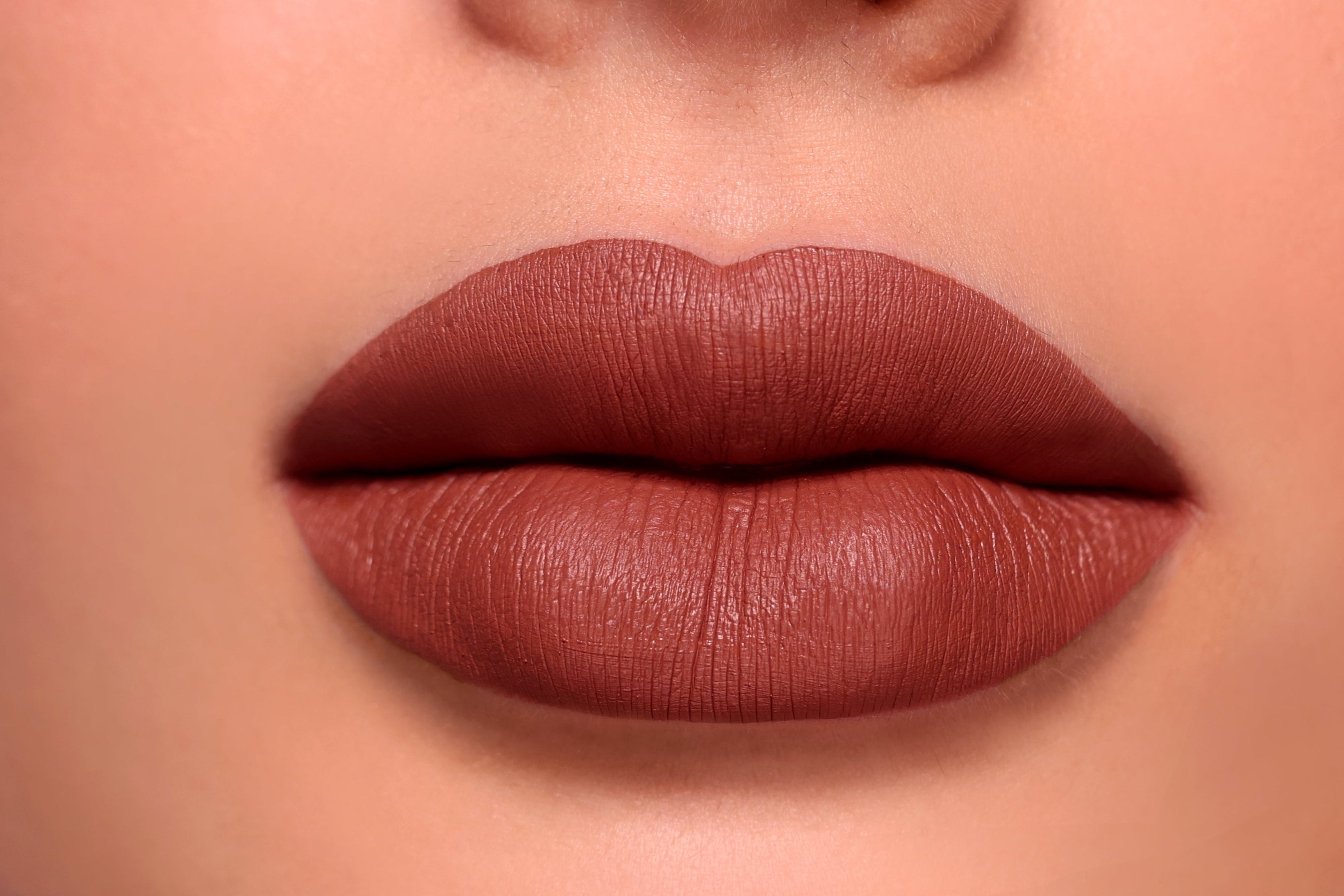 LONG LASTING LIPSTICK