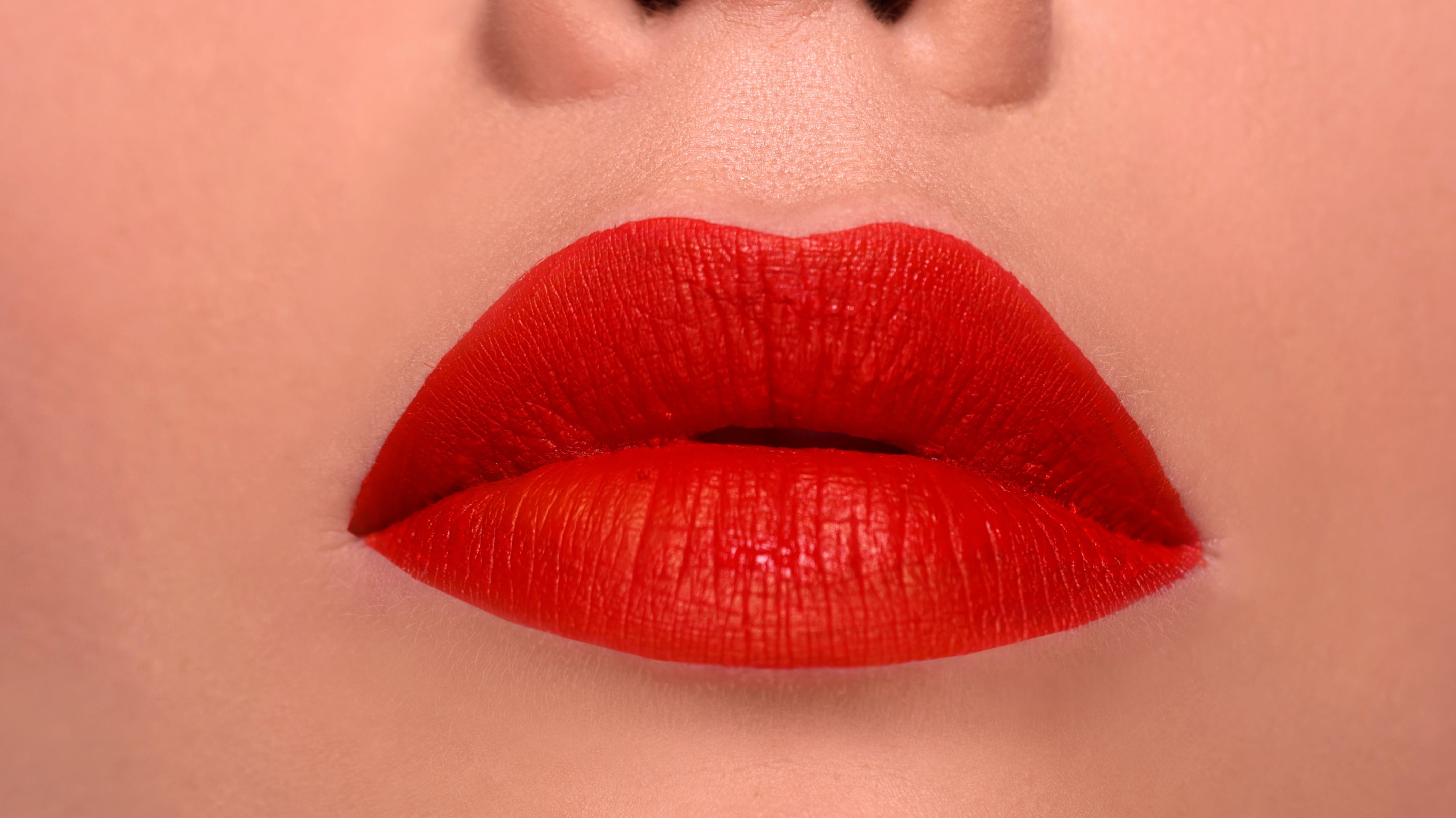 LONG LASTING LIPSTICK