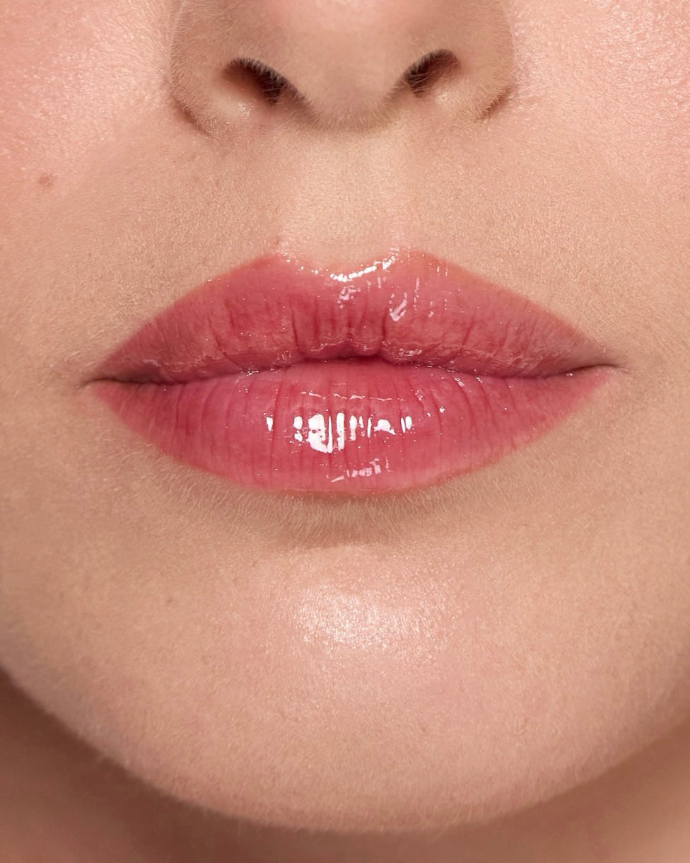 LIP GLOSS